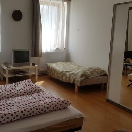 Petra Apartmanok Velem Exteriér fotografie
