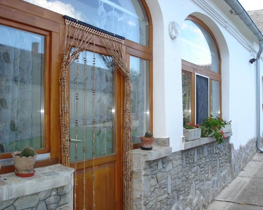 Petra Apartmanok Velem Exteriér fotografie