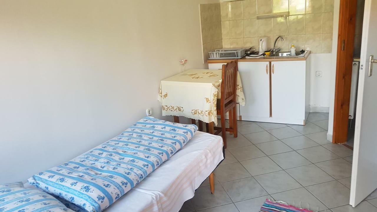 Petra Apartmanok Velem Exteriér fotografie